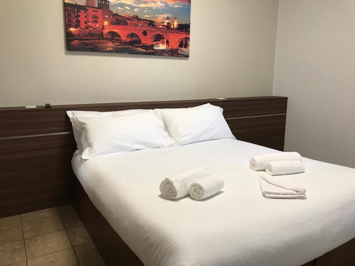 Verona Apartments & Rooms Lungadige Εξωτερικό φωτογραφία