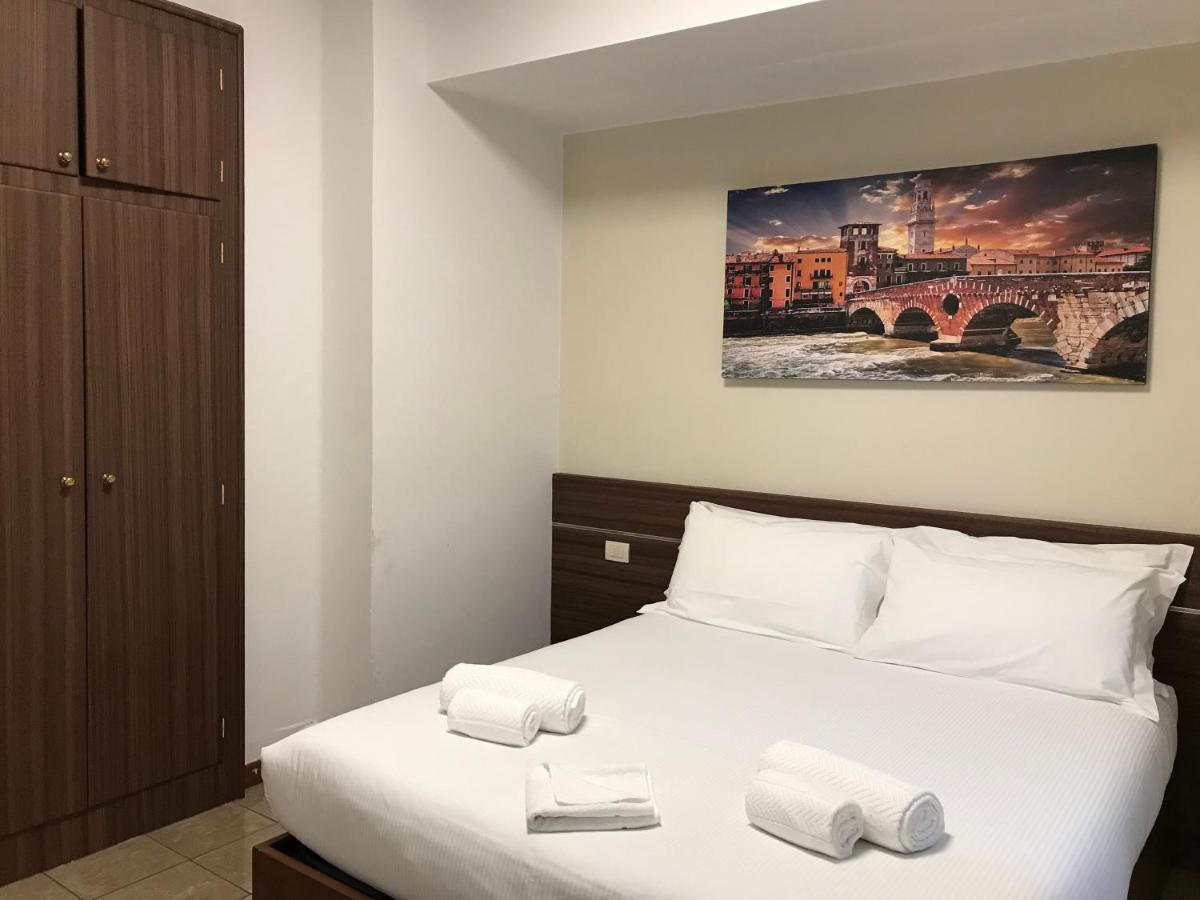 Verona Apartments & Rooms Lungadige Εξωτερικό φωτογραφία