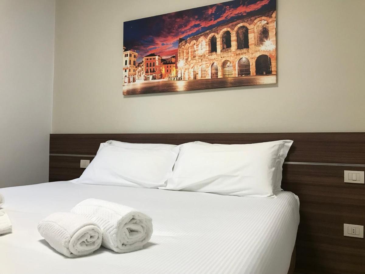 Verona Apartments & Rooms Lungadige Εξωτερικό φωτογραφία