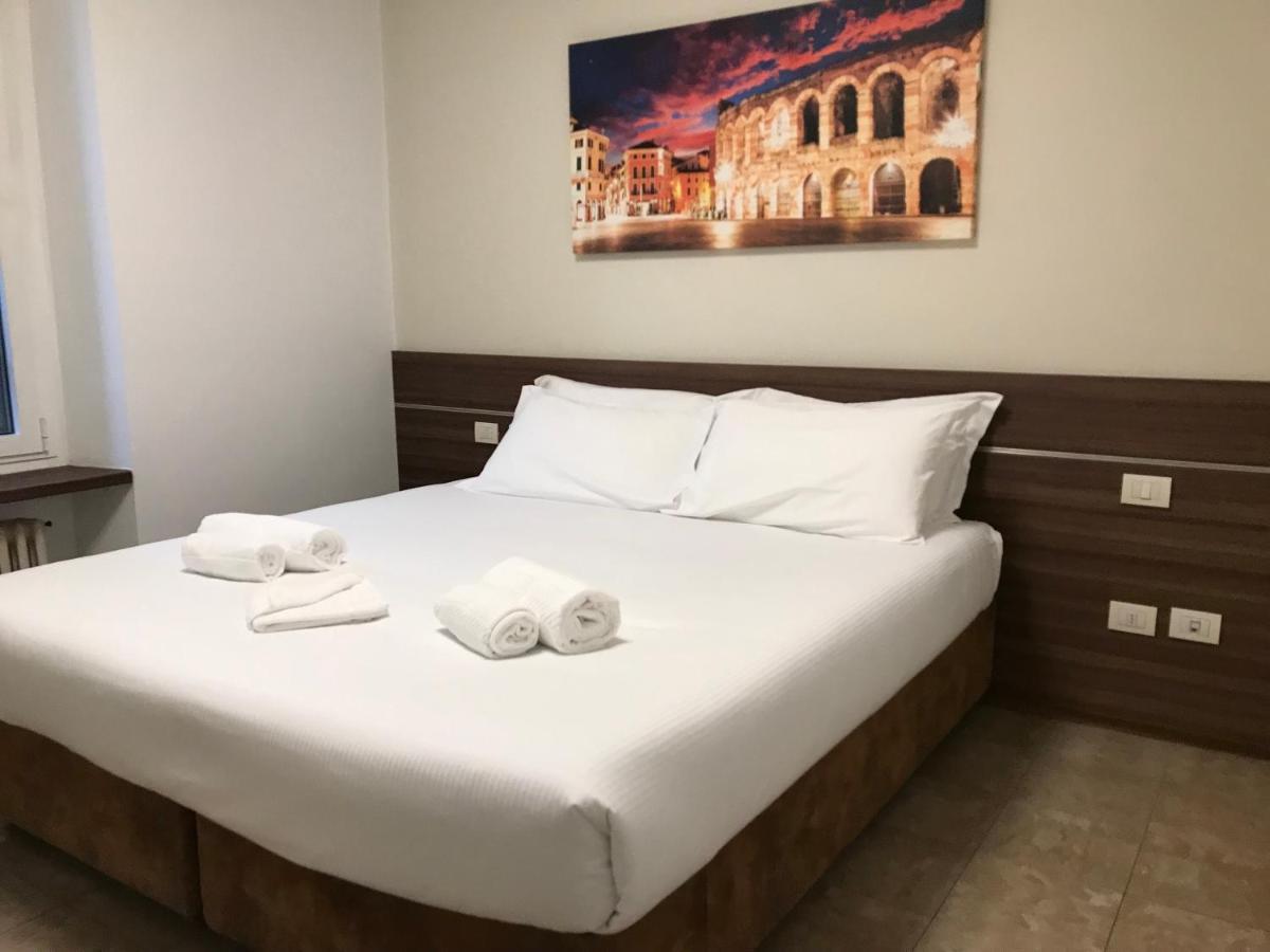 Verona Apartments & Rooms Lungadige Εξωτερικό φωτογραφία